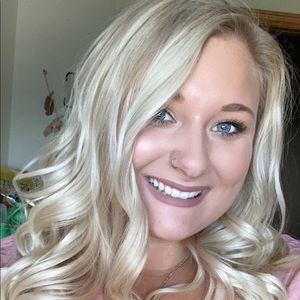 Meet your Posher, Kaylee